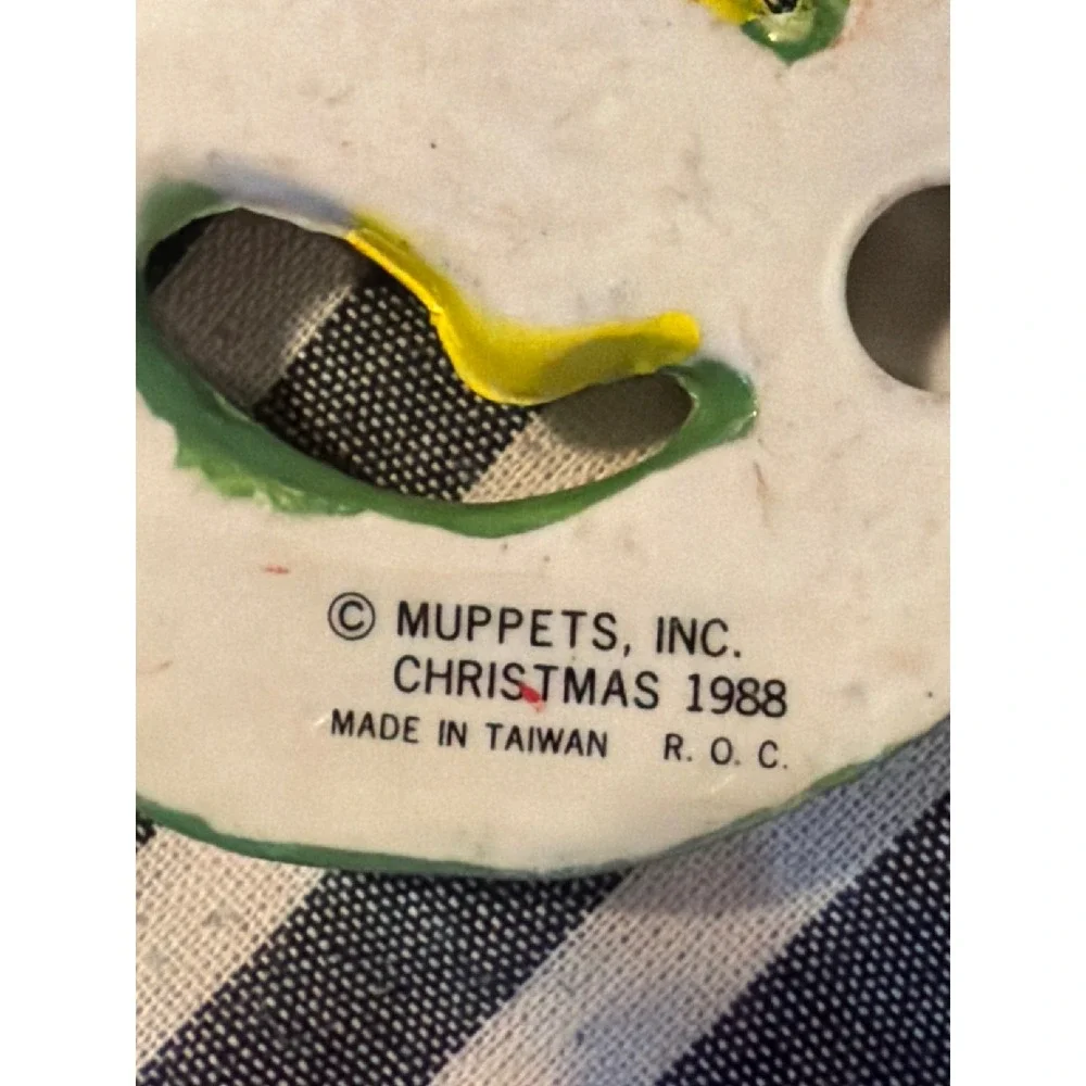 Vintage 1988 Sesame Street Bert Christmas Wreath Ornament Muppets Inc Taiwan